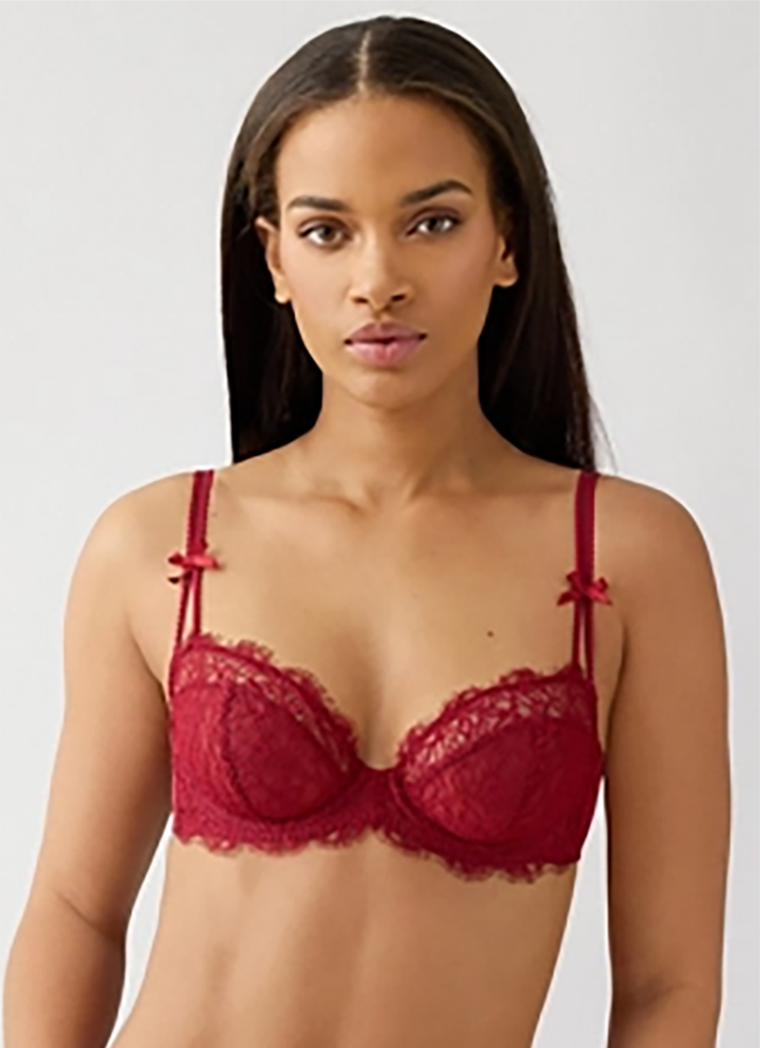 b.tempt'd It's On Underwire Bra, Style# 951296 B-DD Cups